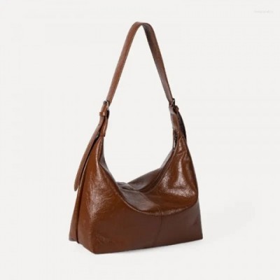 Trendy Women's Leather Shoulder Bag - Casual Tote with Zipper Closure