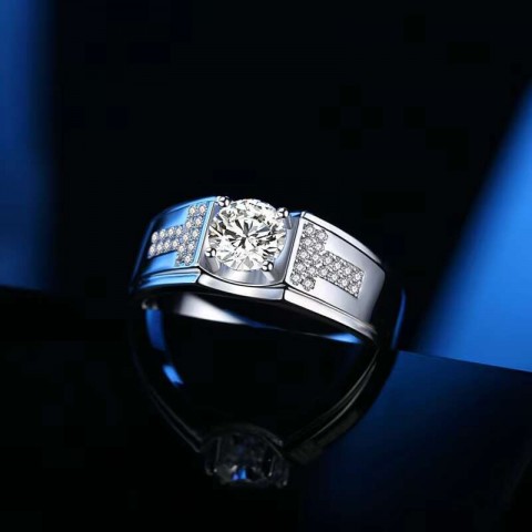 Decoral Men's Classic D-Style 1Carat VVS1 Moissanite 18K Gold Plated Sterling Silver Ring