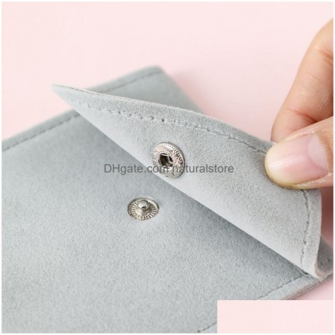 Luxury Velvet Jewelry Pouches 10x10cm for Women's Necklaces, Bracelets & Accessories