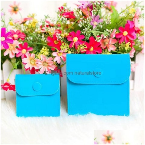 Luxury Velvet Jewelry Pouches 10x10cm for Women's Necklaces, Bracelets & Accessories