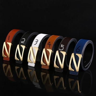 High-Quality Leather Designer Belts for Men and Women with Personalized Buckles