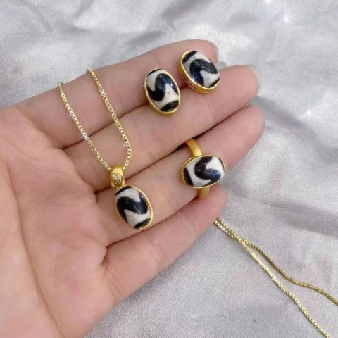 Tibetan Dzi Agate Women's Jewelry Set with Necklace Earrings Ring