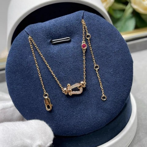 Designer Frends High End Rose Gold Horseshoe Pendant Necklace for Couples