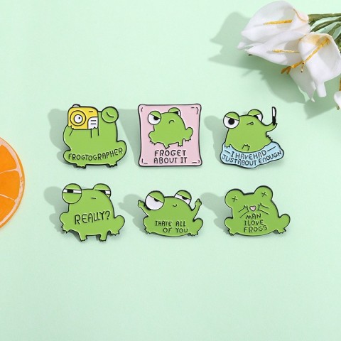 Creative Alloy Animal Frog Brooch - Unisex Cute Cartoon Jewelry for Gifts