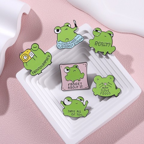 Creative Alloy Animal Frog Brooch - Unisex Cute Cartoon Jewelry for Gifts