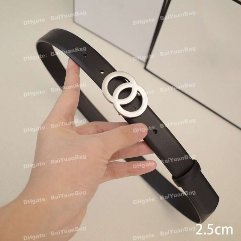 Luxury Vintage Letter Buckle Leather Belt for Unisex