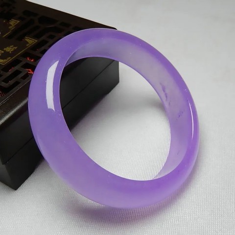 Genuine High-Quality Hand-Carved Violet Jade Bangle