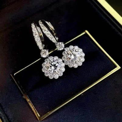 Dangle Earrings Women 2025 Cube Zirconia Snowflake Set Shiny Charm Jewelry