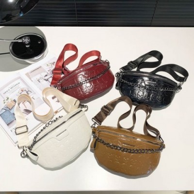 Versatile Lightweight PU Women's Shoulder Bag for Daily Use