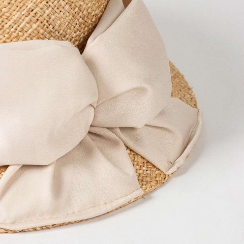Elegant Summer Straw Hat with Wide Brim and Big Bow for Women