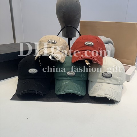 Luxury Designer Unisex Ball Caps with Adjustable Strap for Summer Sun Protection