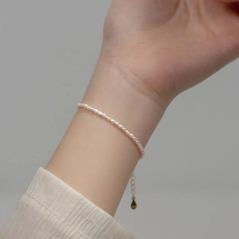 Elegant 3-4mm Freshwater Pearl Beaded Bracelet for Women in 925 Silver Chain