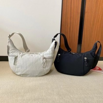 Korean-Style Lightweight PU Women's Shoulder Bag for Commuting & Fitness