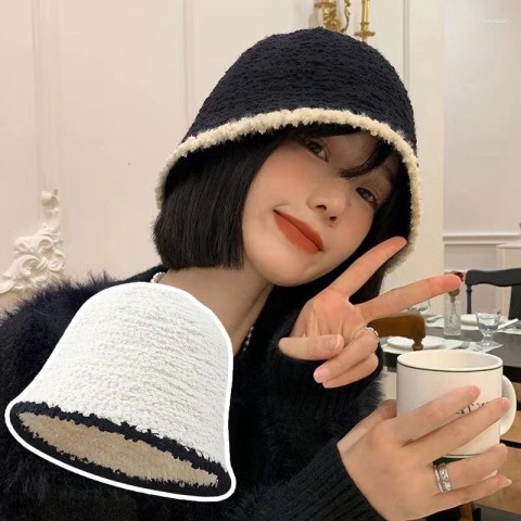 Wide Brim Winter Knit Hat for Women - Fashionable & Warm