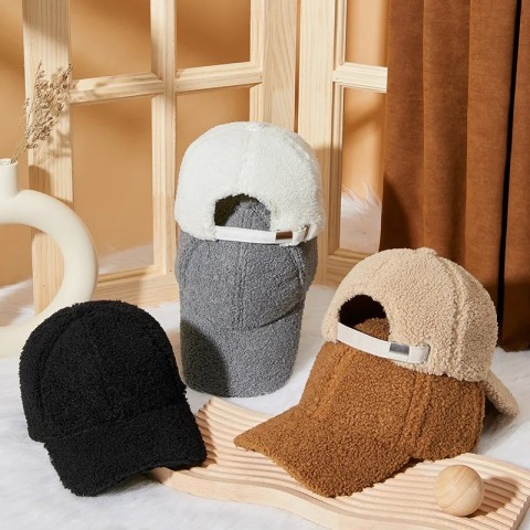 Winter Warm Plush Artificial Lamb Wool Ball Cap for Men and Women