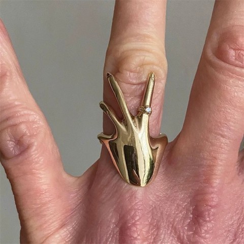 2024 Trendy Metal Palm Hip Hop Ring for Women - Fashion Party Accessory