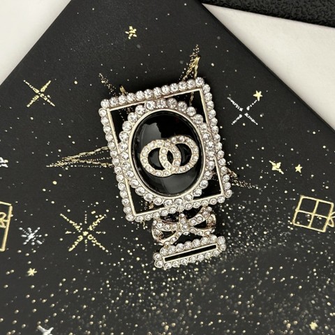 Luxury 18K Gold Plated Brass Copper Letter Brooches for Men and Women