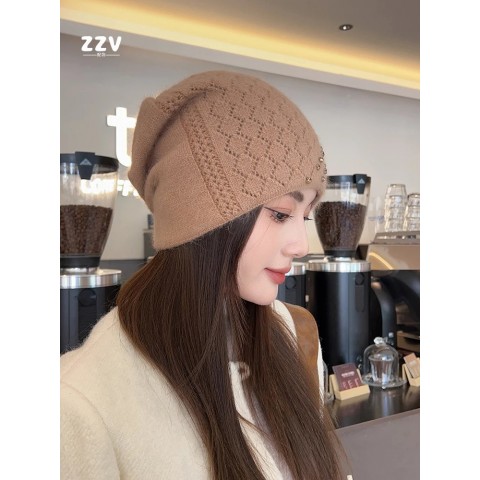R76 Winter Warmth Hip-Hop Striped Beanie Hat for Women