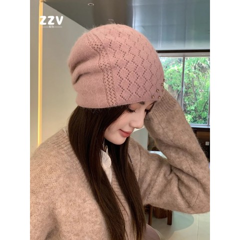 R76 Winter Warmth Hip-Hop Striped Beanie Hat for Women