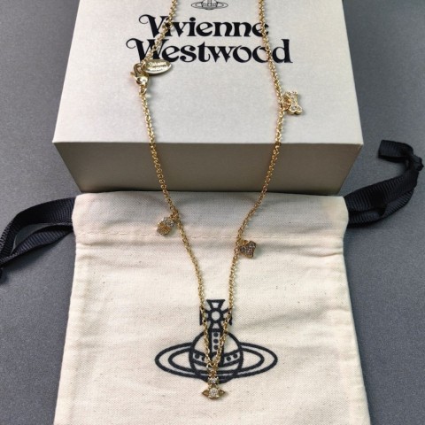 Vivien Westwood Inspired Luxury Diamond-Style Star Pendant Necklace