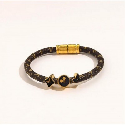 Elegant Gold Plated Stainless Steel Bangle Bracelet for Women - Unisex Classic Wedding Gift