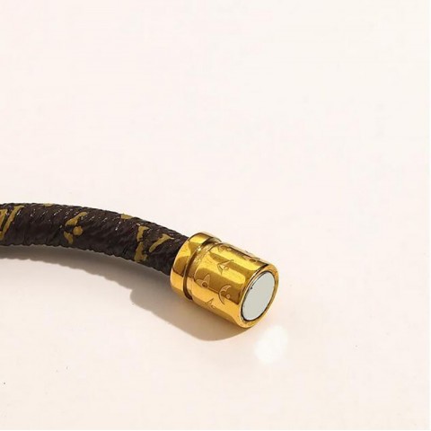 Elegant Gold Plated Stainless Steel Bangle Bracelet for Women - Unisex Classic Wedding Gift