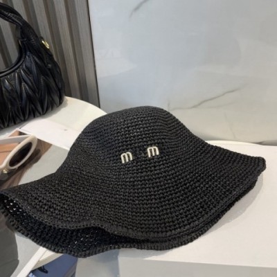 Designers' Stylish Wide Brim Bucket Hat for Women - Sun Protection & Beach Wear