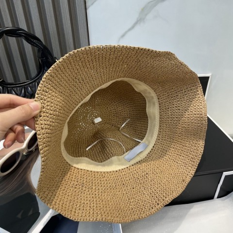 Designers' Stylish Wide Brim Bucket Hat for Women - Sun Protection & Beach Wear