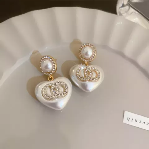 Luxury Gothic Stud Earrings with White Pearl & 14K Gold Plating for Women