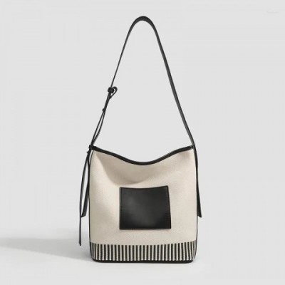 Fashionable 2025 Women's High-capacity Lightweight Drawstring Commute Shoulder Bucket Bag