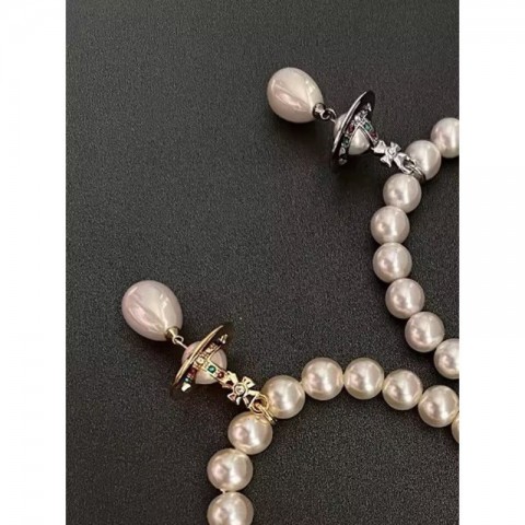 Vivienmes Preppy Style Three-Dimensional Pearl Necklace for Women in Gold Silver