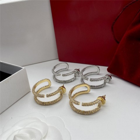 Luxury Letter Stud Earrings with Diamond and Gold Design for Women