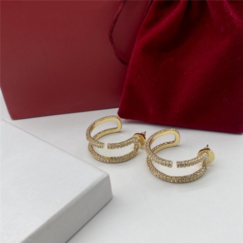 Luxury Letter Stud Earrings with Diamond and Gold Design for Women