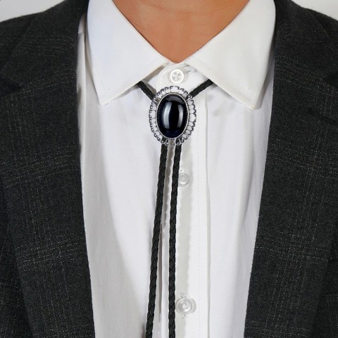 Western Cowboy Leather Bolo Tie, Unisex Retro Necklace Jewelry