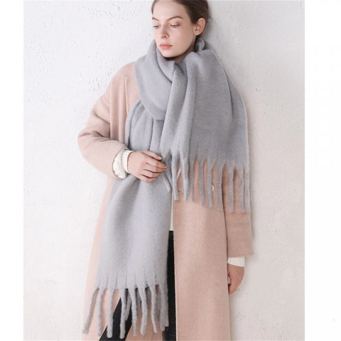 Luxury Women's Thick Pashmina Scarf with Soft Tassels
