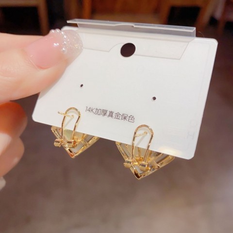 Trendy Stud Earrings for Women with 14K Gold Plated Flowers