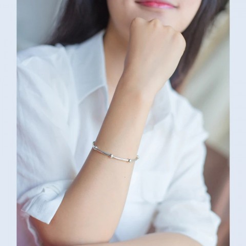 Modian Sterling Silver Adjustable Bangle for Women - Stylish and Customizable