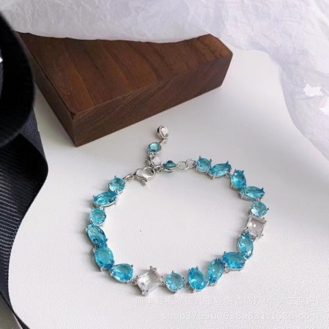 Designer Pendant Necklace with Austrian Crystal, Silver Plated Alloy, Preppy Style