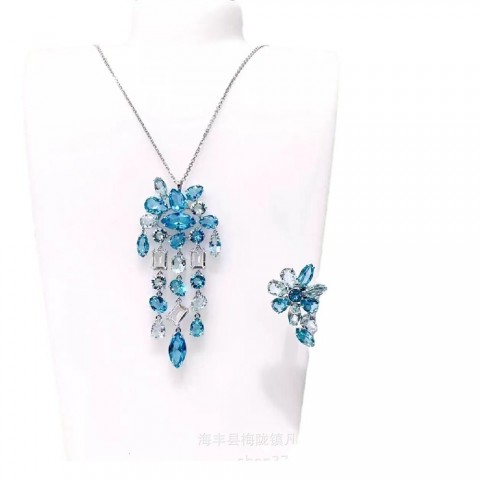 Designer Pendant Necklace with Austrian Crystal, Silver Plated Alloy, Preppy Style