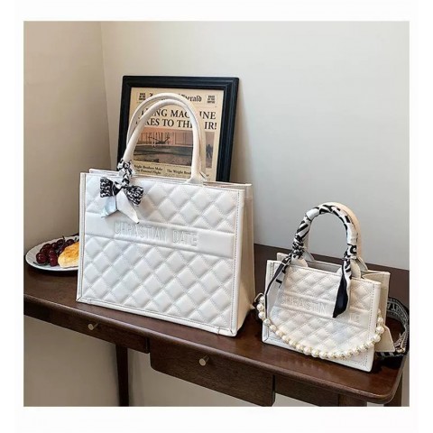2025 Vintage Designer Shoulder Bag - Lightweight & Water Resistant Tote for Women in White & Black