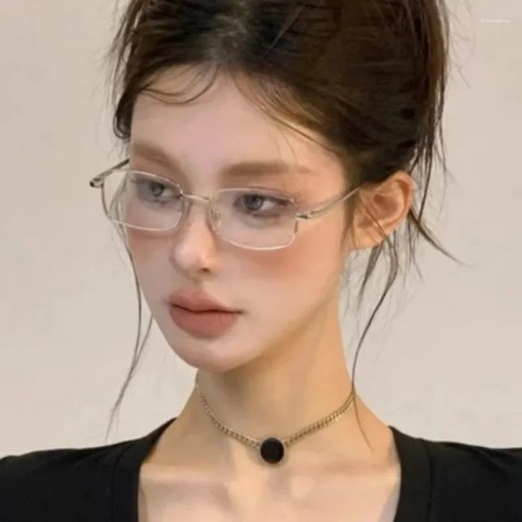 Unisex Vintage Metal Sunglasses - Y2K Harajuku Retro Anti-Blue Light Oval Square Frames
