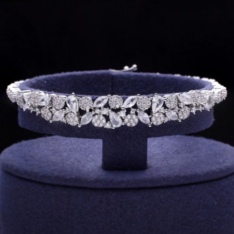Luxury 4-Piece Women's Wedding Jewelry Set with Cubic Zirconia for Special Occasions Dubai Saudi Arabia