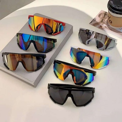 Oversized Designer Sun Glasses for Men and Women, Anti-UV Protection, PC Frame, Gradient Lenses