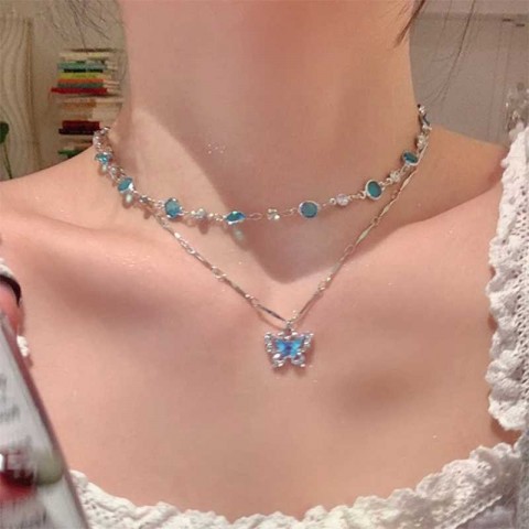 Y2K Fashion Statement: Women's Blue Crystal Butterfly Choker Necklace Y250513