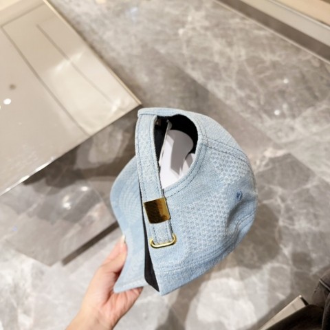 Designer Adjustable Checkered Ball Cap for Unisex Summer Protection