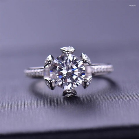 Sleek Cluster Moissanite Ring in 925 Silver for Couples