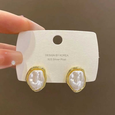Stud Earrings for Women in Bohemian Style with Imitation Pearl