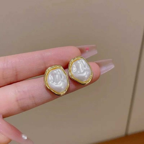Stud Earrings for Women in Bohemian Style with Imitation Pearl