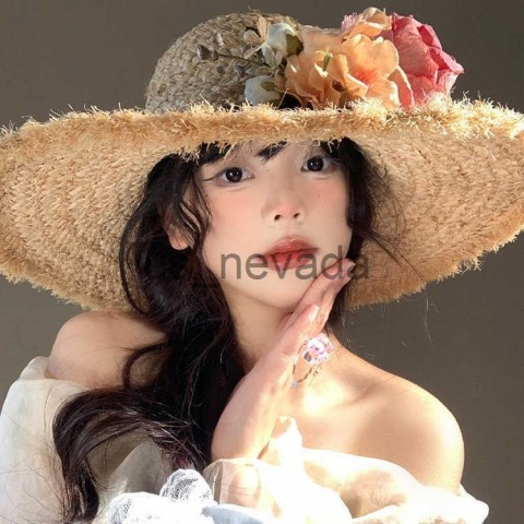 Flower Woven Lafite Straw Wide Brim Hat for Women, French Style Summer Beach Hat J250411