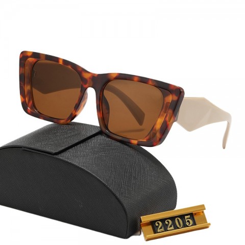 Unisex Designer Sunglasses for Men & Women - Timeless Classic Style with UV400 Lenses